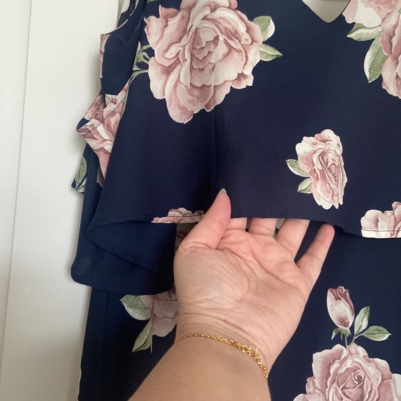 Dex floral, sleeveless dress. - Picture 4 of 4